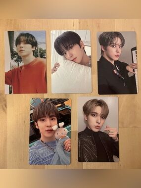 Set of 5 OFFICIAL Yunho of Ateez photocards (set # 1) Jeong Yunho